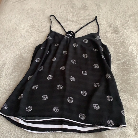 Two reversible and adjustable strapped tanks - Picture 7 of 7